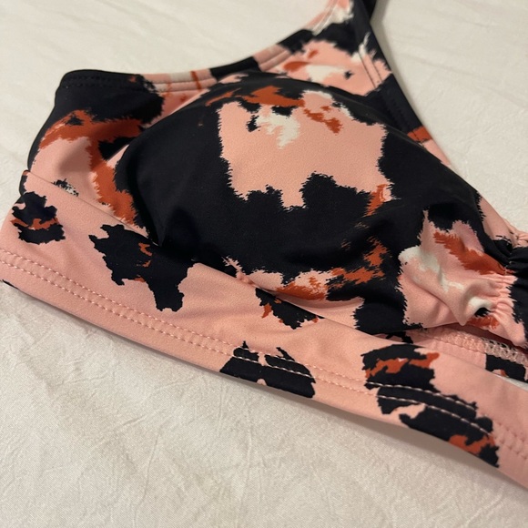 The Bikini Lab top NWOT - Picture 3 of 8